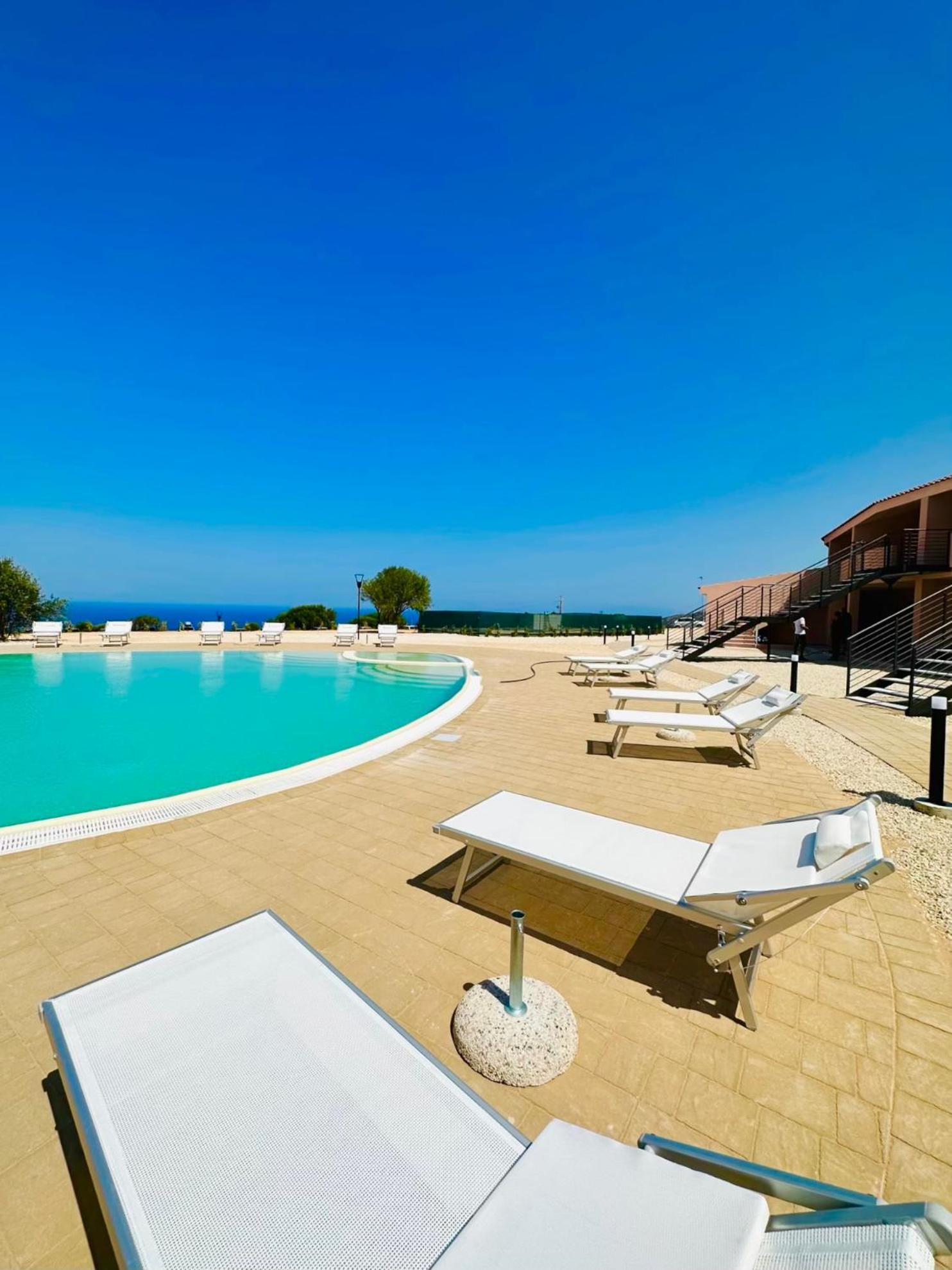 Residence Rocce Rosse Isola Rossa Εξωτερικό φωτογραφία