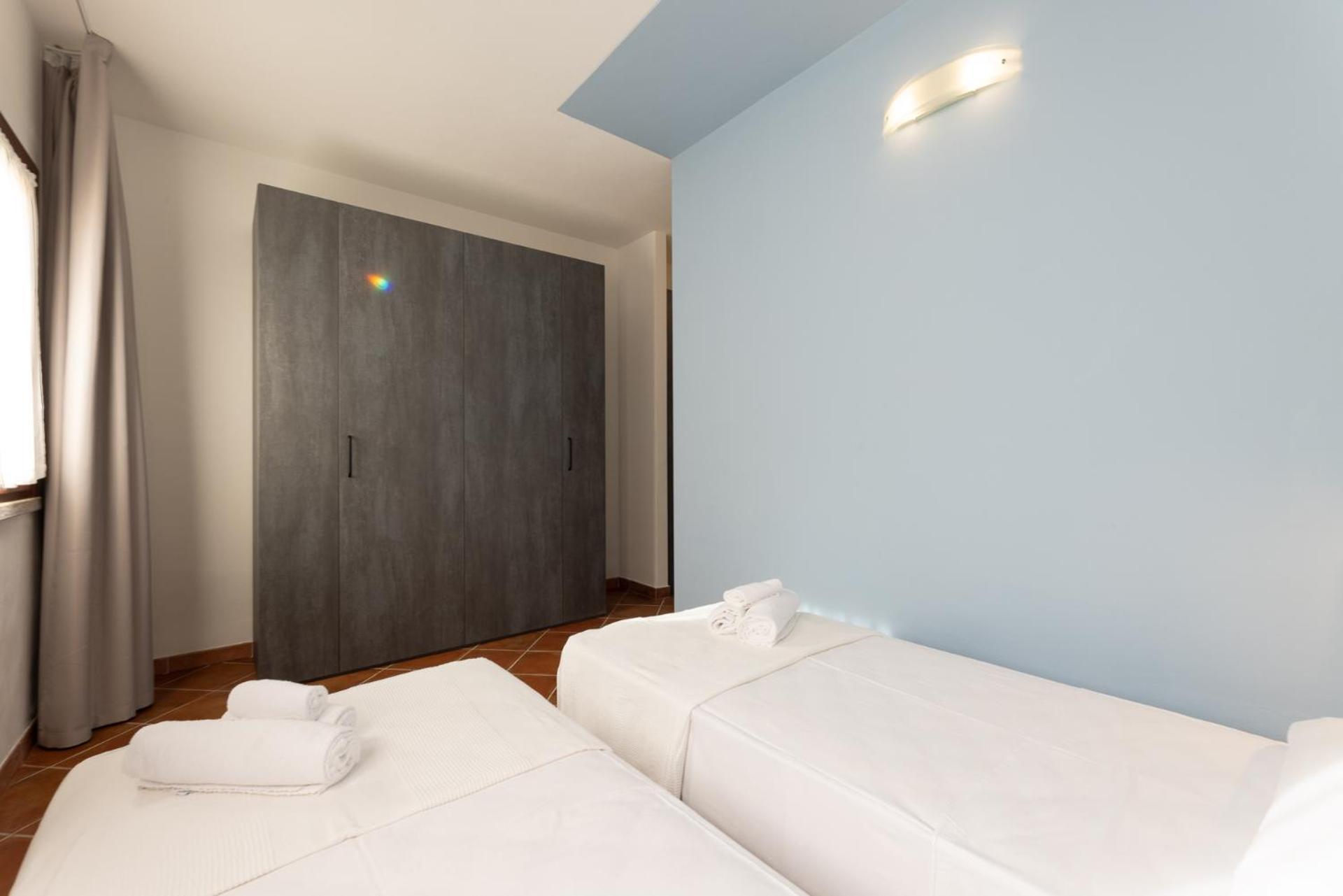 Residence Rocce Rosse Isola Rossa Εξωτερικό φωτογραφία